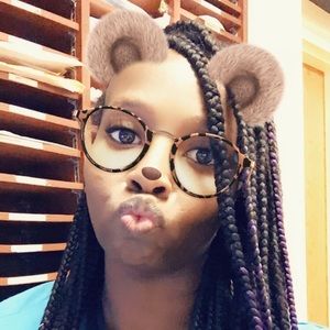 Meet your Posher, Melanee